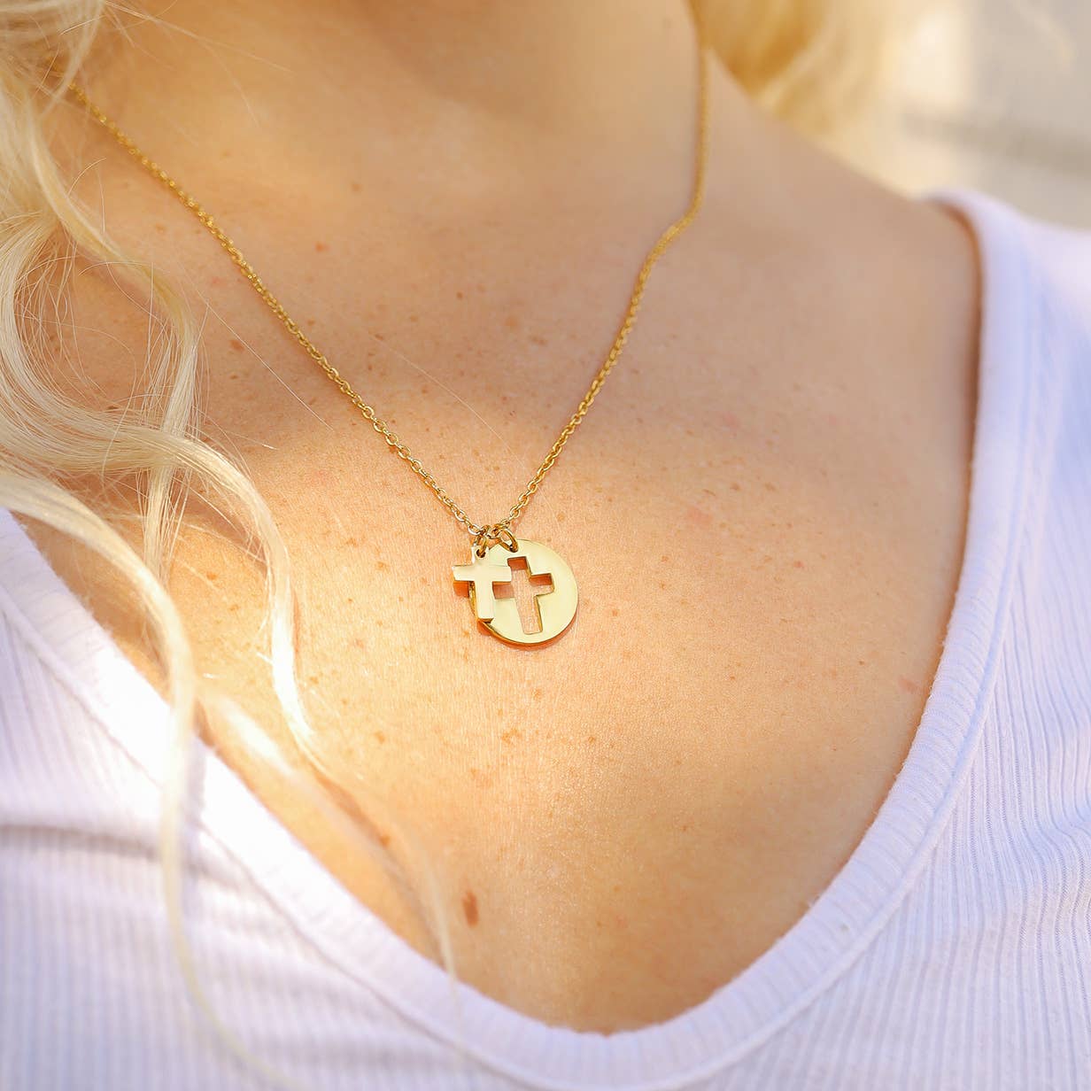 Stainless Steel Cross Cutout Necklace: Gold